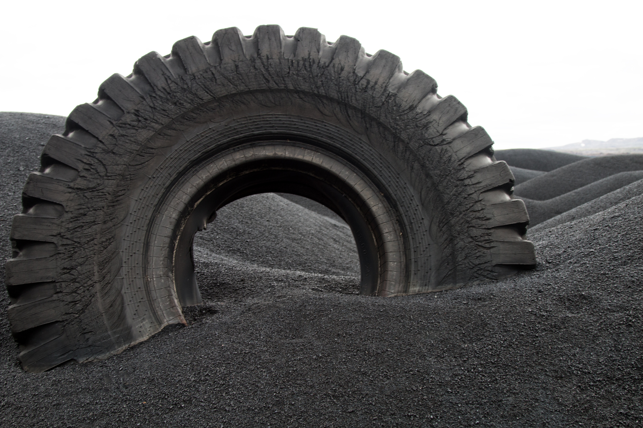 Lummus Takes Equity Stake in InnoVent to Scale Tire Recycling Technology Worldwide